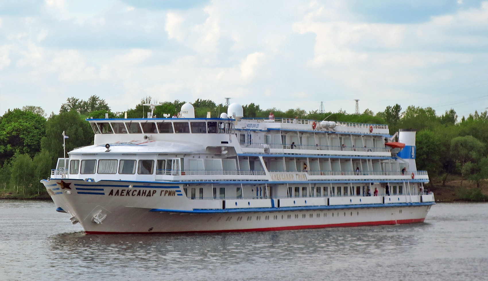 Теплоход шашков навигация 2025. Теплоход 302. Теплоход шашков навигация 2025. Четырехпалубный теплоход проекта 302. Теплоход шашков навигация 2025.